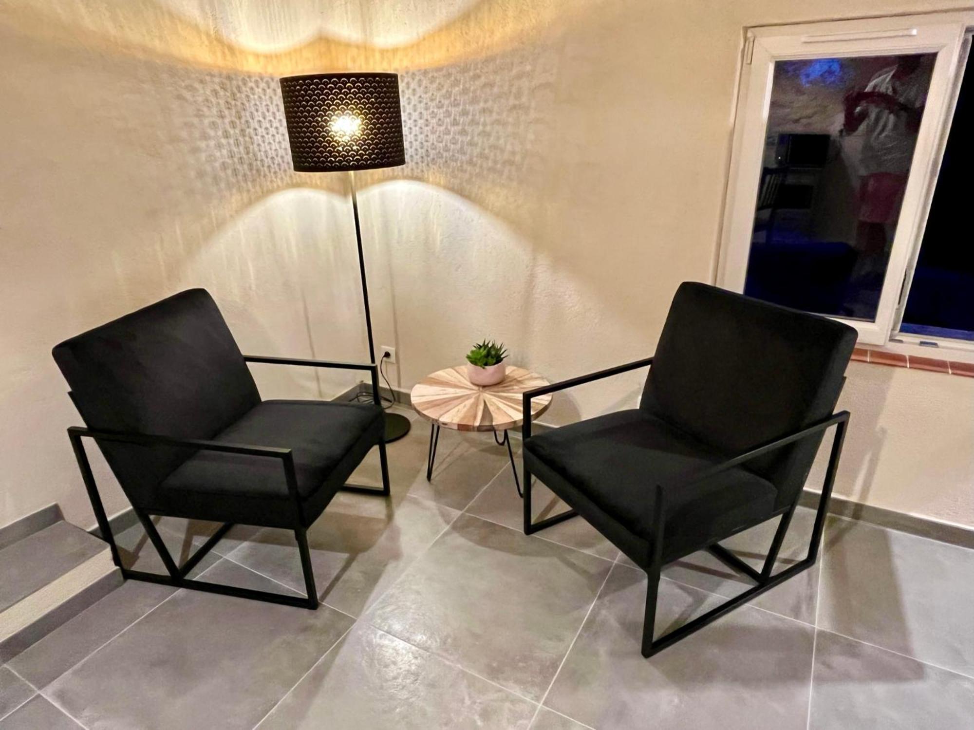 La Parenthese Du Var - Gite Avec Grande Terrasse Vue Sur Piscine Saint-Antonin-du-Var Kültér fotó
