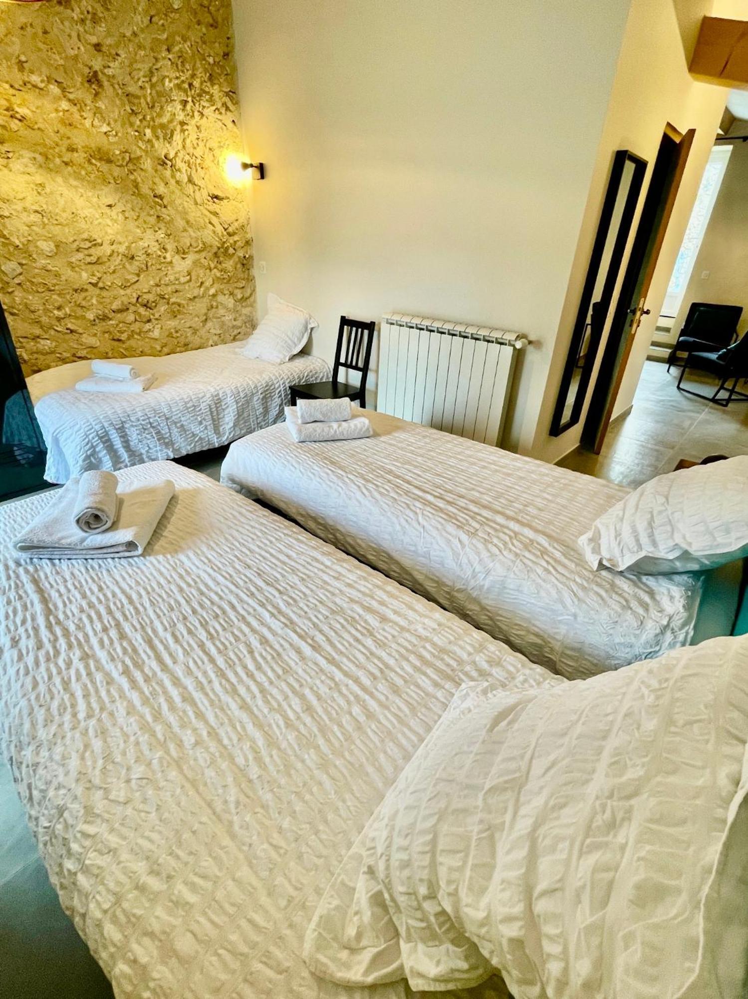 La Parenthese Du Var - Gite Avec Grande Terrasse Vue Sur Piscine Saint-Antonin-du-Var Kültér fotó