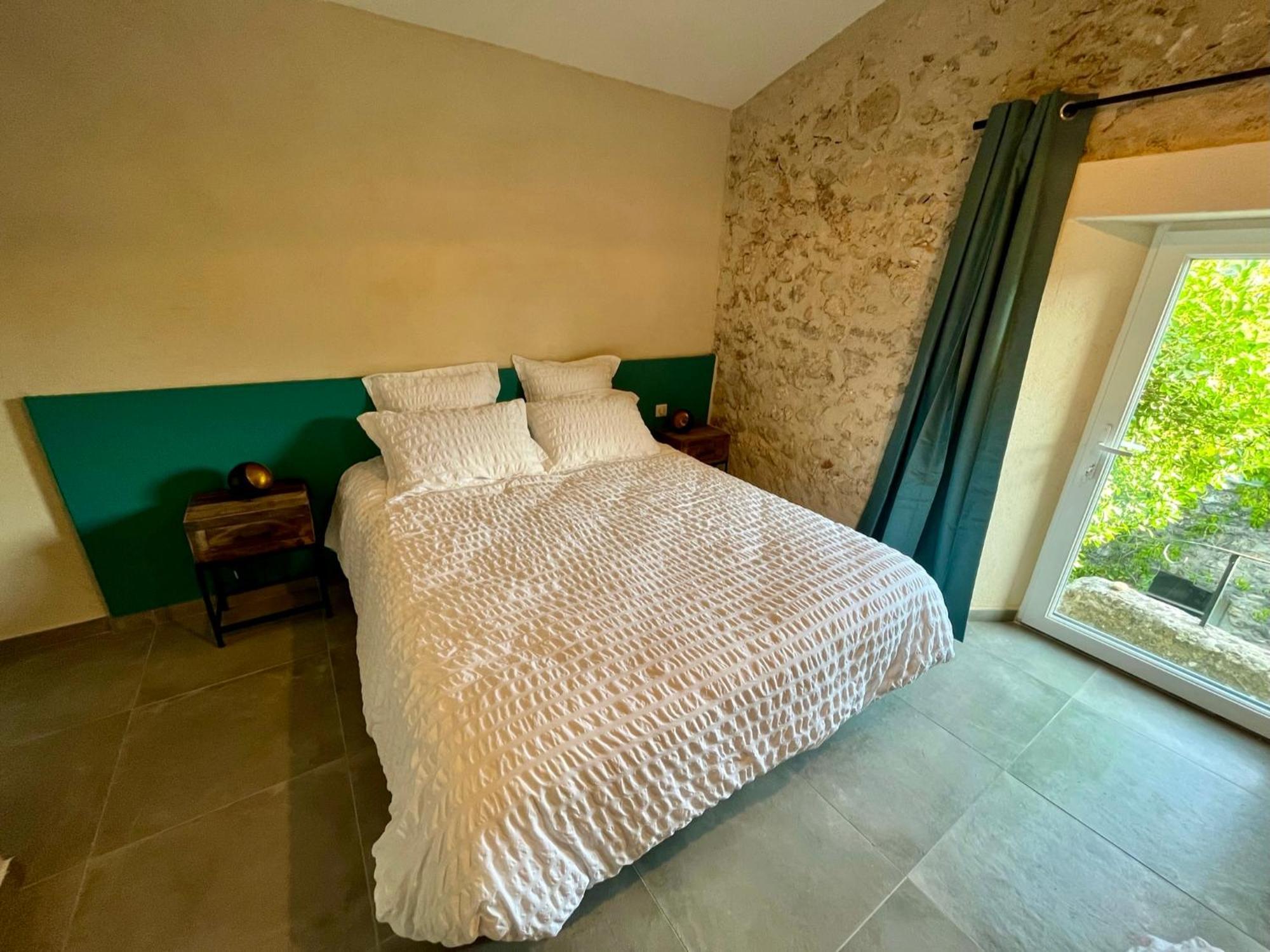 La Parenthese Du Var - Gite Avec Grande Terrasse Vue Sur Piscine Saint-Antonin-du-Var Kültér fotó